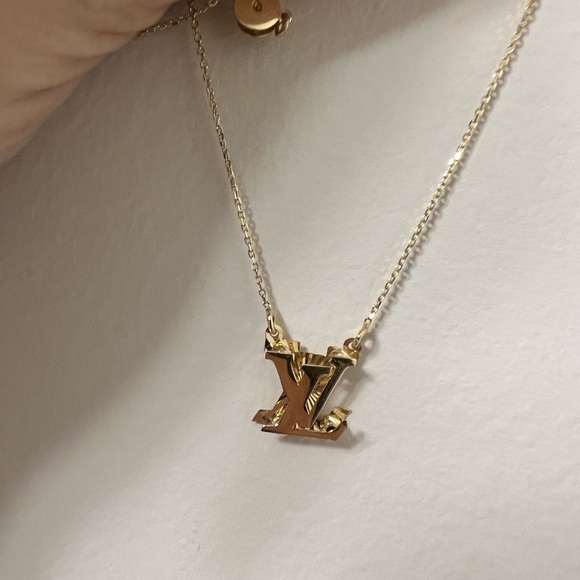 LV Infinity layered Necklace 14 K gold - Picture 2 of 7